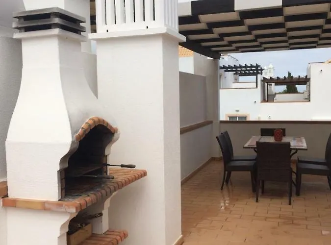 Gomeira Floor アパート