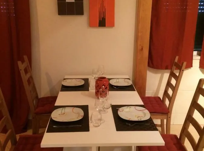 Gomeira Floor アパート