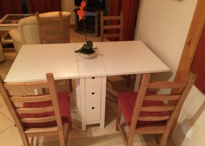 Gomeira Floor アパート *